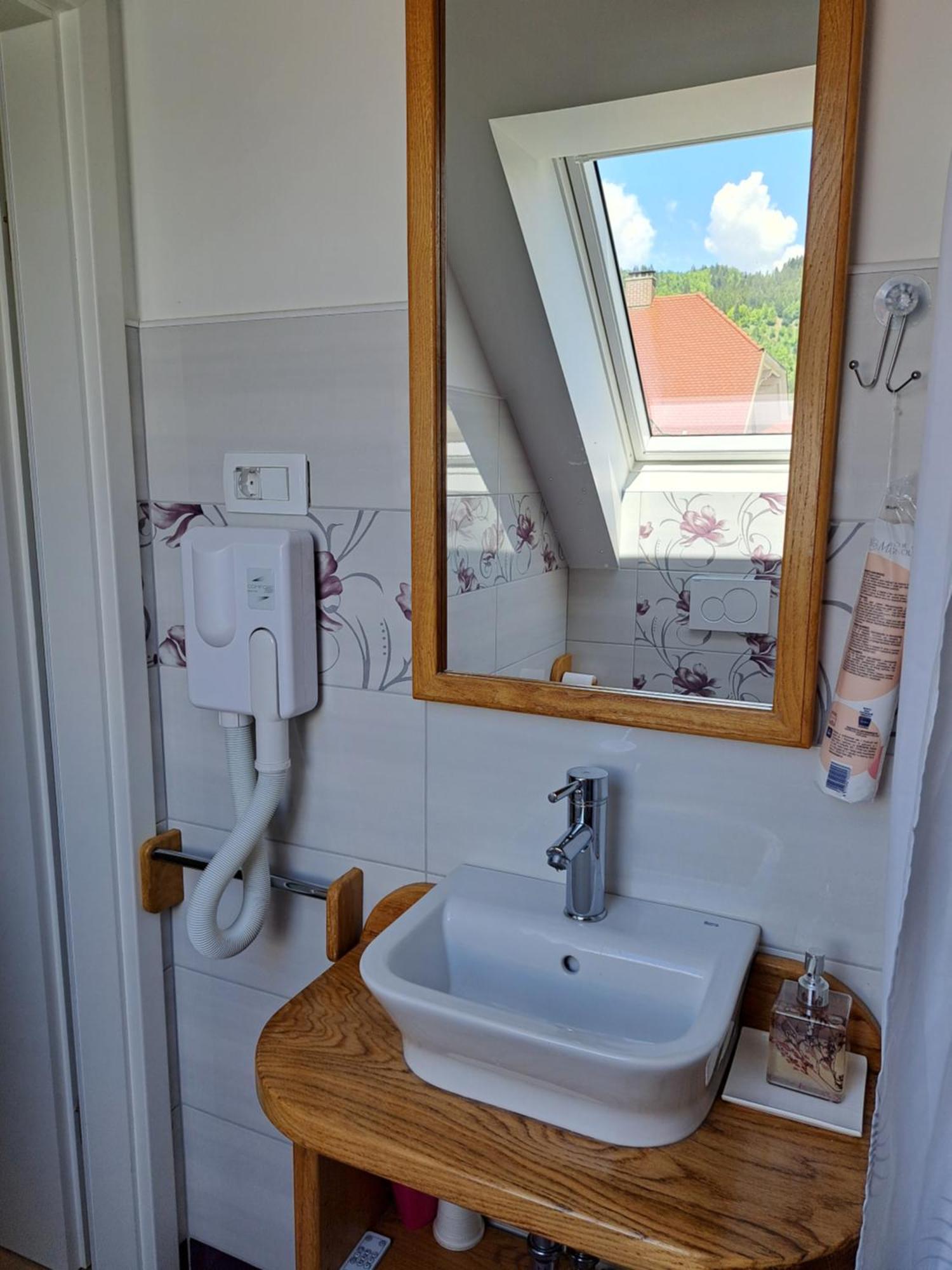 Apartament Apartmaji Magda Zgornje Gorje Zewnętrze zdjęcie